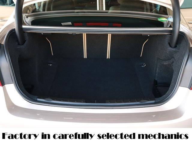 3シリーズ 設立23年 信頼の自社工場完備 車は整備で程度が変わります 320ixDrive ラグジュアリー ディーラー下取車 4WD ワンオーナー 新品タイヤ サンルーフ ヘッドアップディスプレイ シートヒーター(フロント、リア) サイドカメラ トップビュー(53枚目)