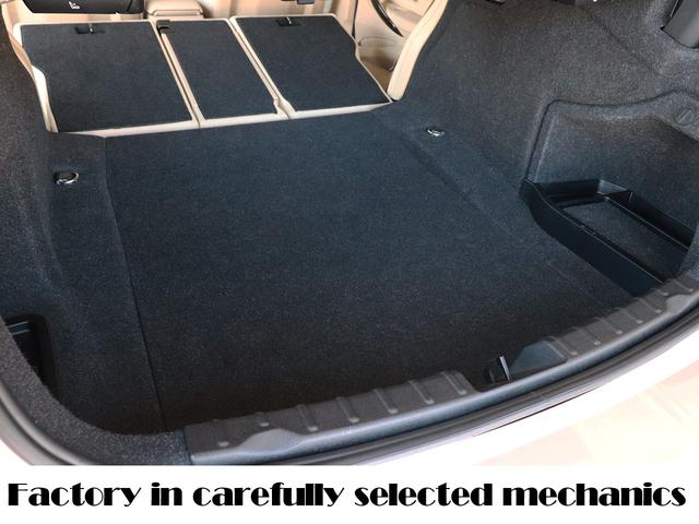 3シリーズ 設立23年 信頼の自社工場完備 車は整備で程度が変わります 320ixDrive ラグジュアリー ディーラー下取車 4WD ワンオーナー 新品タイヤ サンルーフ ヘッドアップディスプレイ シートヒーター(フロント、リア) サイドカメラ トップビュー(59枚目)