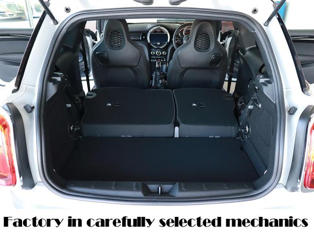 ＭＩＮＩ 設立２３年　信頼の自社工場完備　車は整備で程度が変わります　ジョンクーパーワークス　ディーラー下取車　グー鑑定外装評価星５　ユニオンジャックテール　ヘッドアップディスプレイ　ブラックホイール　スポーツモード　レッドキャリパー　レッド補強バー　バックカメラ（55枚目）