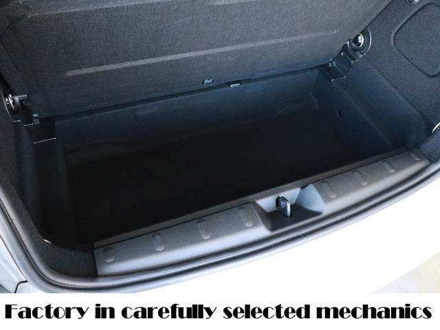 ＭＩＮＩ 設立２３年　信頼の自社工場完備　車は整備で程度が変わります　ジョンクーパーワークス　ディーラー下取車　グー鑑定外装評価星５　ユニオンジャックテール　ヘッドアップディスプレイ　ブラックホイール　スポーツモード　レッドキャリパー　レッド補強バー　バックカメラ（58枚目）