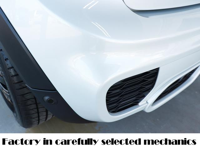 ＭＩＮＩ 設立２３年　信頼の自社工場完備　車は整備で程度が変わります　ジョンクーパーワークス　ディーラー下取車　グー鑑定外装評価星５　ユニオンジャックテール　ヘッドアップディスプレイ　ブラックホイール　スポーツモード　レッドキャリパー　レッド補強バー　バックカメラ（74枚目）