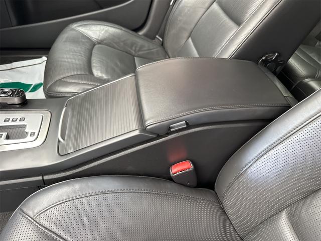 V70 T5 SE ワンオーナー ディーラー整備車 ターボ シートヒーター&エアシート パワーゲート 革シート 前席パワーシート ナビ 地デジ ETC(65枚目)