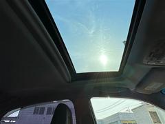 ◆解放感溢れる【サンルーフ】☆車内には爽やかな風や太陽の穏やかな光が差し込みます☆ 6