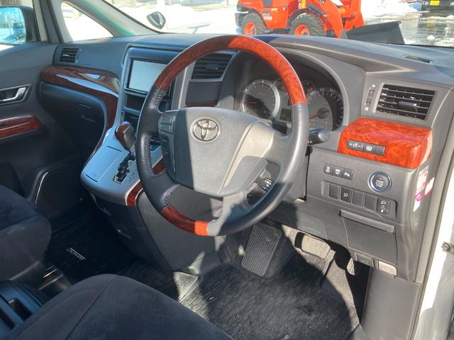 350S プライムセレクション 純正ナビ(CD/DVD/BT/TV/AUX)/フルセグTV/バックカメラ/ETC/フリップダウンモニター/両側パワースライドドア/プッシュスタート/スマートキー/クルーズコントロール/パーキングセンサ(24枚目)