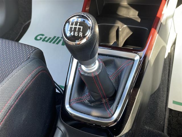 スイフトスポーツ ベースグレード 禁煙車 スズキセーフティサポート 社外フローティングナビ フルセグ シートヒーター ETC クルーズコントロール RMPレーシング17インチアルミ プッシュスタート スマートキーx2 LEDライト(13枚目)