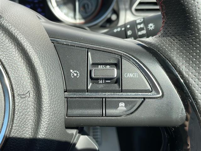 スイフトスポーツ ベースグレード 禁煙車 スズキセーフティサポート 社外フローティングナビ フルセグ シートヒーター ETC クルーズコントロール RMPレーシング17インチアルミ プッシュスタート スマートキーx2 LEDライト(23枚目)