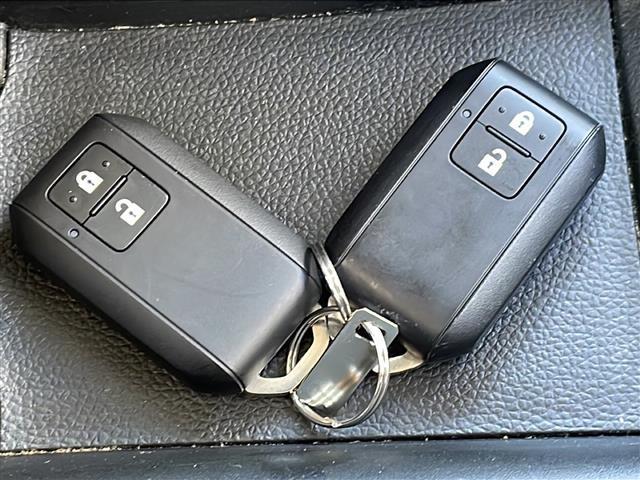 スイフトスポーツ ベースグレード 禁煙車 スズキセーフティサポート 社外フローティングナビ フルセグ シートヒーター ETC クルーズコントロール RMPレーシング17インチアルミ プッシュスタート スマートキーx2 LEDライト(26枚目)