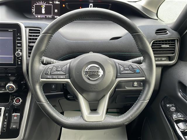 セレナ ライダー プロパイロットエディション 純正9インチメモリナビ 純正フリップダウンモニター プロパイロット エマージェンシーブレーキ フルセグ Bluetooth バックカメラ 両側パワースライドドア 革調シートカバー ブレーキホールド(22枚目)