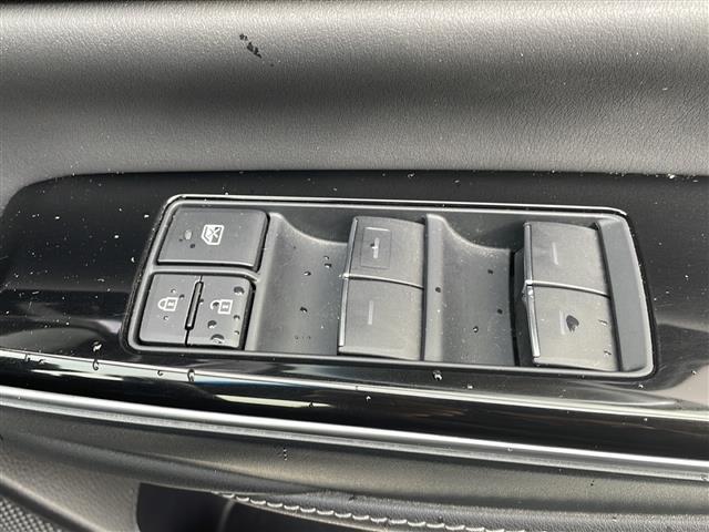 クラウンハイブリッド G-エグゼクティブ Four 純正マルチナビ フルセグ 全方位カメラ セーフティセンス ACC HUD BSM 純正エンジンスターター デジタルインナーミラー 全席パワーシート 全席シートヒーター 電動リアサンシェード ドラレコ(31枚目)