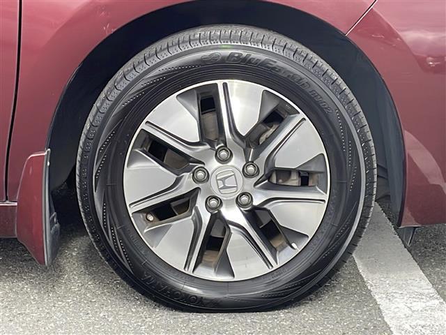 ステップワゴン G・EX ホンダセンシング 両側パワースライドドア 純正フリップダウンモニター 純正ナビ フルセグ マルチビューカメラ ビルトインETC シートヒーター プッシュスタート スマートキー LEDライト(15枚目)