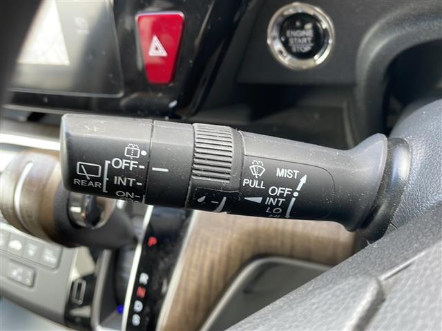 ステップワゴン G・EX ホンダセンシング 両側パワースライドドア 純正フリップダウンモニター 純正ナビ フルセグ マルチビューカメラ ビルトインETC シートヒーター プッシュスタート スマートキー LEDライト(20枚目)