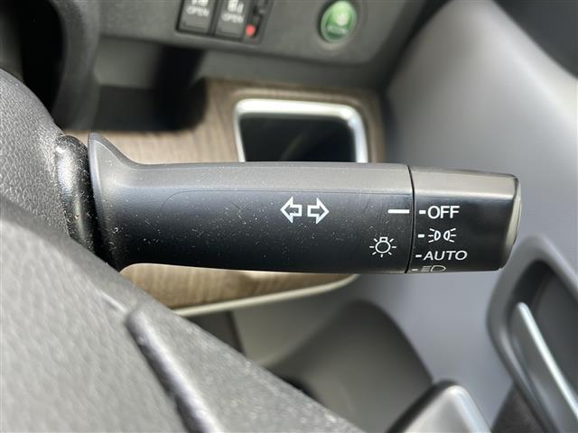 ステップワゴン G・EX ホンダセンシング 両側パワースライドドア 純正フリップダウンモニター 純正ナビ フルセグ マルチビューカメラ ビルトインETC シートヒーター プッシュスタート スマートキー LEDライト(21枚目)