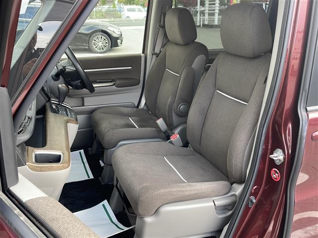 ステップワゴン G・EX ホンダセンシング 両側パワースライドドア 純正フリップダウンモニター 純正ナビ フルセグ マルチビューカメラ ビルトインETC シートヒーター プッシュスタート スマートキー LEDライト(28枚目)