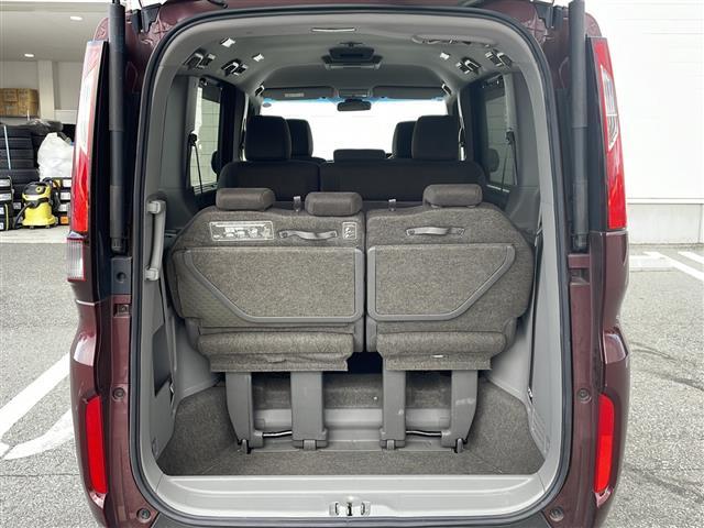 ステップワゴン G・EX ホンダセンシング 両側パワースライドドア 純正フリップダウンモニター 純正ナビ フルセグ マルチビューカメラ ビルトインETC シートヒーター プッシュスタート スマートキー LEDライト(33枚目)