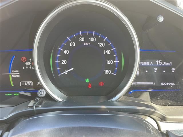 フィットハイブリッド Ｓパッケージ　ワンオーナー　４ＷＤ　純正ナビ　フルセグ　衝突軽減ブレーキ　横滑り防止　バックカメラ　　クルーズコントロール　アイドリングストップ　ＬＥＤ　フォグランプ　エンジンスターター　冬タイヤ純正ＡＷ付（11枚目）