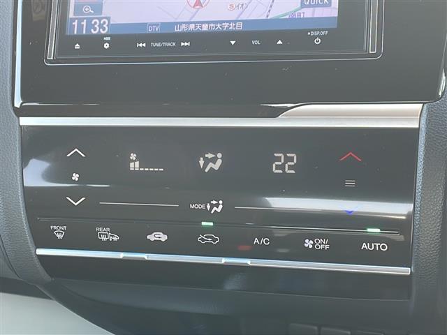 フィットハイブリッド Ｓパッケージ　ワンオーナー　４ＷＤ　純正ナビ　フルセグ　衝突軽減ブレーキ　横滑り防止　バックカメラ　　クルーズコントロール　アイドリングストップ　ＬＥＤ　フォグランプ　エンジンスターター　冬タイヤ純正ＡＷ付（12枚目）