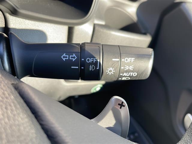 フィットハイブリッド Ｓパッケージ　ワンオーナー　４ＷＤ　純正ナビ　フルセグ　衝突軽減ブレーキ　横滑り防止　バックカメラ　　クルーズコントロール　アイドリングストップ　ＬＥＤ　フォグランプ　エンジンスターター　冬タイヤ純正ＡＷ付（25枚目）