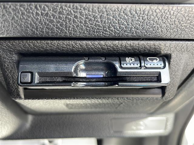 WRX S4 2.0GT-Sアイサイト スバルリアビークルディテクション メーカーオプションナビ バック・サイドカメラ 合皮シート メモリ付き前席パワーシート 前席シートヒーター パドルシフト ドライブレコーダー 電動パーキングブレーキ(29枚目)