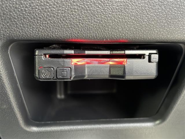 タント カスタムＸ　トップエディションＳＡＩＩＩ　４ＷＤ　衝突回避支援ブレーキ機能　社外ナビ（ＡＭ／ＦＭ／ＢＴ／ＴＶ／ＣＤ／ＤＶＤ）　片側パワースライド　Ｄ　ａｓｓｉｓｔ（Ｄアシスト）切替ステアリングスイッチ　アイドリングストップ　純正ＡＷ（8枚目）