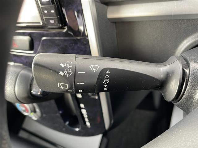 タント カスタムＸ　トップエディションＳＡＩＩＩ　４ＷＤ　衝突回避支援ブレーキ機能　社外ナビ（ＡＭ／ＦＭ／ＢＴ／ＴＶ／ＣＤ／ＤＶＤ）　片側パワースライド　Ｄ　ａｓｓｉｓｔ（Ｄアシスト）切替ステアリングスイッチ　アイドリングストップ　純正ＡＷ（25枚目）