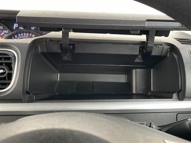 タント カスタムＸ　トップエディションＳＡＩＩＩ　４ＷＤ　衝突回避支援ブレーキ機能　社外ナビ（ＡＭ／ＦＭ／ＢＴ／ＴＶ／ＣＤ／ＤＶＤ）　片側パワースライド　Ｄ　ａｓｓｉｓｔ（Ｄアシスト）切替ステアリングスイッチ　アイドリングストップ　純正ＡＷ（32枚目）