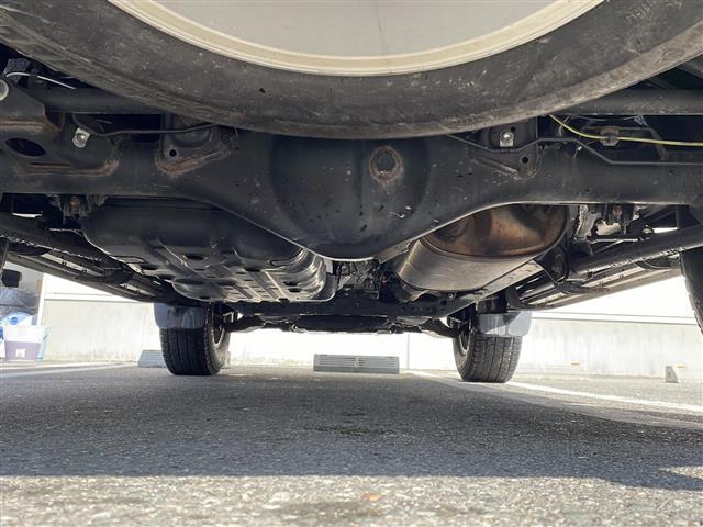 ランドクルーザープラド ＴＸ　サンルーフ　純正ナビ　フルセグＴＶ　バックカメラ　デジタルインナーミラー　トヨタセーフティーセンス　　ルーフレール　クリアランスソナー　革巻きステアリング　ＬＥＤヘッドライト　フォグランプ　ＥＴＣ（43枚目）