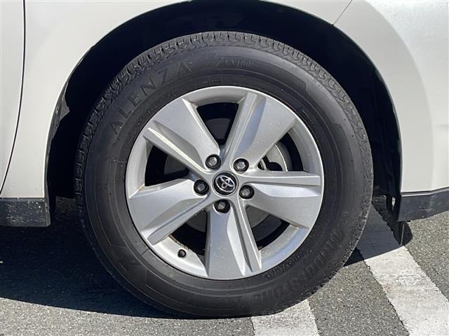 ハリアー エレガンス　純正ナビ　フルセグ　バックカメラ　ハーフレザーシート　パワーシート　ＬＥＤヘッドライト　アイドリングストップ　横滑り防止　プッシュスタート　スマートキー（18枚目）