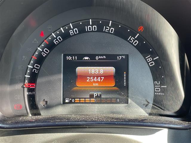 スマートフォーフォー ＢＲＡＢＵＳ　エクスクルーシブ　衝突軽減ブレーキ　レーンキープアシスト　レザーシート　ガラスルーフ　社外フローティングナビ　フルセグ　バックカメラ　パドルシフト　クルーズコントロール　キーレス　アイドリングストップ（9枚目）