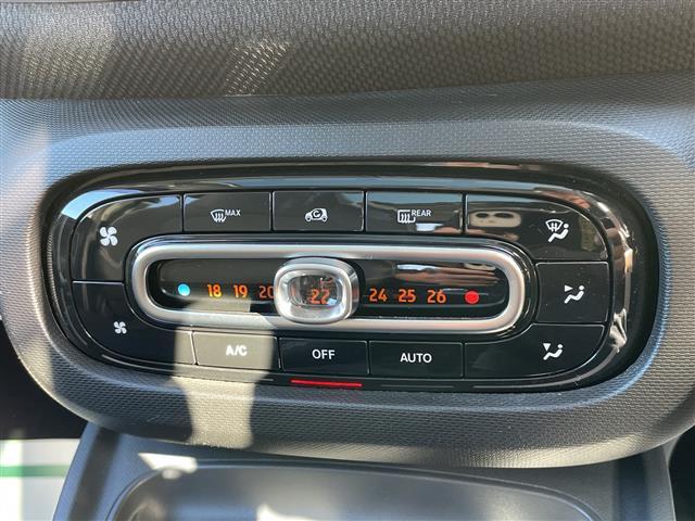 スマートフォーフォー ＢＲＡＢＵＳ　エクスクルーシブ　衝突軽減ブレーキ　レーンキープアシスト　レザーシート　ガラスルーフ　社外フローティングナビ　フルセグ　バックカメラ　パドルシフト　クルーズコントロール　キーレス　アイドリングストップ（10枚目）