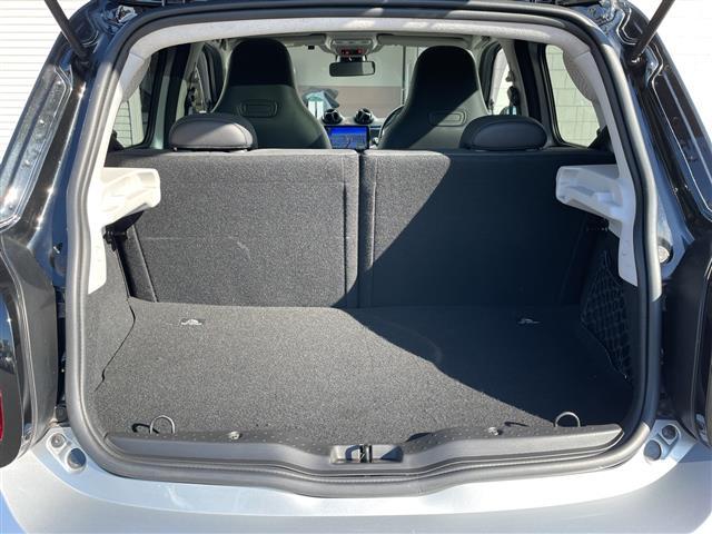 スマートフォーフォー ＢＲＡＢＵＳ　エクスクルーシブ　衝突軽減ブレーキ　レーンキープアシスト　レザーシート　ガラスルーフ　社外フローティングナビ　フルセグ　バックカメラ　パドルシフト　クルーズコントロール　キーレス　アイドリングストップ（14枚目）