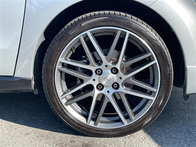 スマートフォーフォー ＢＲＡＢＵＳ　エクスクルーシブ　衝突軽減ブレーキ　レーンキープアシスト　レザーシート　ガラスルーフ　社外フローティングナビ　フルセグ　バックカメラ　パドルシフト　クルーズコントロール　キーレス　アイドリングストップ（15枚目）