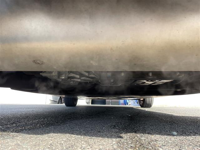 スマートフォーフォー ＢＲＡＢＵＳ　エクスクルーシブ　衝突軽減ブレーキ　レーンキープアシスト　レザーシート　ガラスルーフ　社外フローティングナビ　フルセグ　バックカメラ　パドルシフト　クルーズコントロール　キーレス　アイドリングストップ（40枚目）