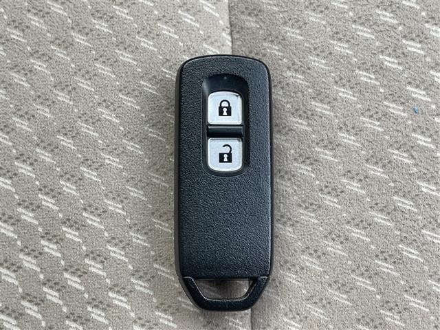 Ｎ－ＷＧＮ Ｇ・Ｌパッケージ　ワンオーナー　４ＷＤ　シティブレーキアクティブシステム　横滑り抑制機能　純正ナビ　ワンセグ　バックカメラ　シートヒーター　ステアリングリモコン　ＬＥＤ　フォグランプ　プッシュスタート（10枚目）