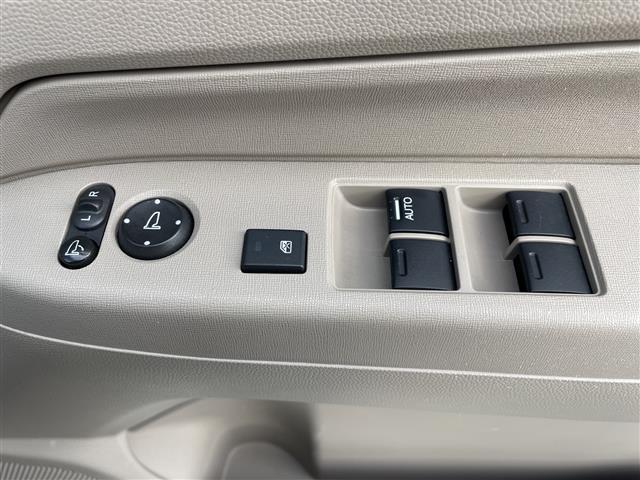 Ｎ－ＷＧＮ Ｇ・Ｌパッケージ　ワンオーナー　４ＷＤ　シティブレーキアクティブシステム　横滑り抑制機能　純正ナビ　ワンセグ　バックカメラ　シートヒーター　ステアリングリモコン　ＬＥＤ　フォグランプ　プッシュスタート（26枚目）