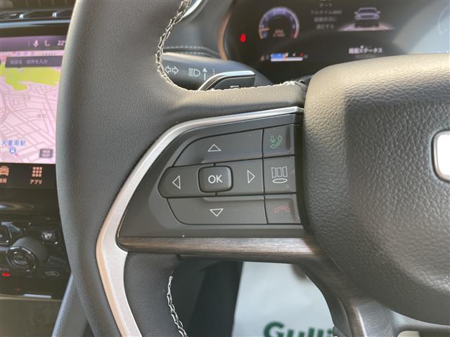 ジープ・グランドチェロキーＬ リミテッド　禁煙　純正ナビ　ＡＬＰＩＮＥサウンドシステム　全方位　クルコン　衝突被害軽減ブレーキ　セレクテレインシステム　パワーバックドア　前面衝突警報　アクティブレーンマネジメント　ヘッドアップディスプレイ（14枚目）