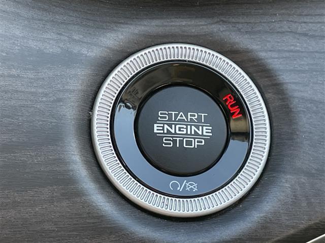 ジープ・グランドチェロキーＬ リミテッド　禁煙　純正ナビ　ＡＬＰＩＮＥサウンドシステム　全方位　クルコン　衝突被害軽減ブレーキ　セレクテレインシステム　パワーバックドア　前面衝突警報　アクティブレーンマネジメント　ヘッドアップディスプレイ（24枚目）