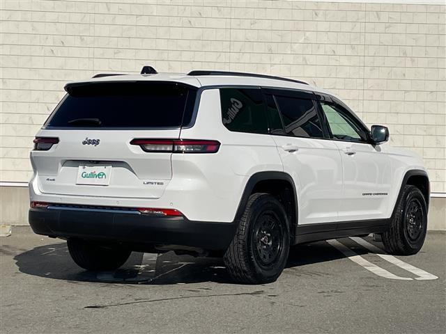 ジープ・グランドチェロキーＬ リミテッド　禁煙　純正ナビ　ＡＬＰＩＮＥサウンドシステム　全方位　クルコン　衝突被害軽減ブレーキ　セレクテレインシステム　パワーバックドア　前面衝突警報　アクティブレーンマネジメント　ヘッドアップディスプレイ（41枚目）