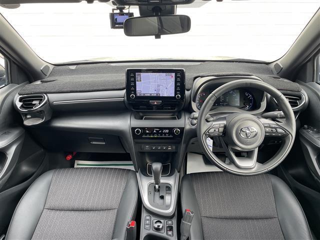 ヤリスクロス Ｚ　モデリスタ　トヨタセーフティセンス　ブラインドスポットモニター　パーキングサポートブレーキ　純正ディスプレイオーディオ　ハーフレザーシート　パワーシート　シートヒーター　ステアリングヒーター　ドラレコ（3枚目）