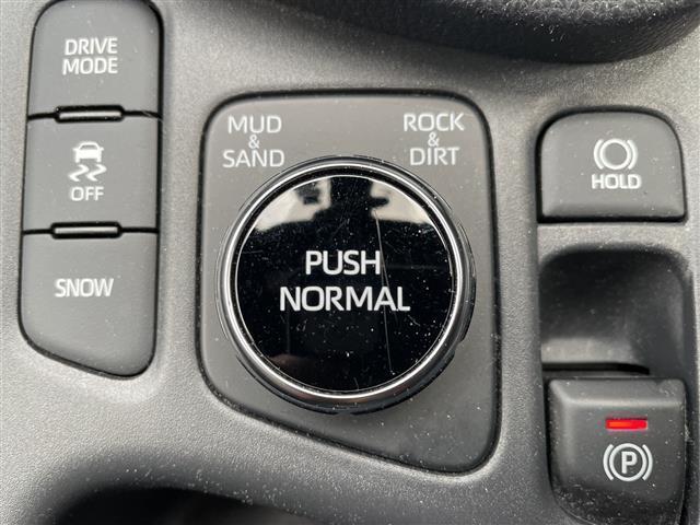 ヤリスクロス Ｚ　モデリスタ　トヨタセーフティセンス　ブラインドスポットモニター　パーキングサポートブレーキ　純正ディスプレイオーディオ　ハーフレザーシート　パワーシート　シートヒーター　ステアリングヒーター　ドラレコ（8枚目）