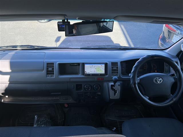 ハイエースバン SロングDX 4WD 社外ナビ フルセグ DVD CD BT FM AM ドライブレコーダー ETC 社外15インチアルミ ドアバイザー(2枚目)