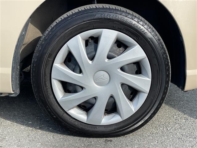 ムーヴキャンバス Ｌ　ＳＡＩＩＩ　４ＷＤ　スマートアシストＩＩＩ　衝突軽減　レーンキープ　横滑り防止　オートハイビーム　誤発信制御　先行車発進おしらせ　社外ナビ　フルセグ　アイドリングストップ　ドアバイザー　冬タイヤ車載　スペアキー（16枚目）