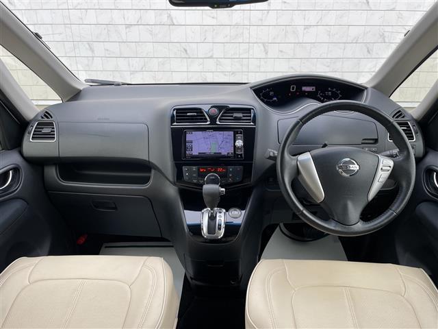 セレナ ハイウェイスター Vセレ+セーフティII SHV エマージェンシーブレーキ 車線逸脱警報 横滑り防止装置 社外ナビ フルセグ 全周囲カメラ 両側パワースライド クルコン ETC ドライブレコーダー 純正アルミ 冬タイヤ車載 プッシュスタート(3枚目)