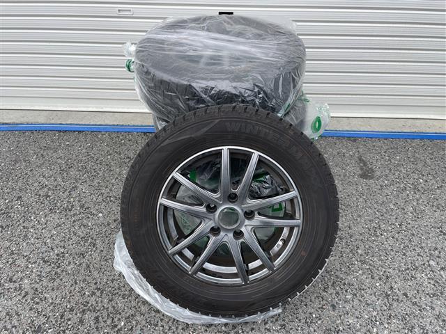 セレナ ハイウェイスター Vセレ+セーフティII SHV エマージェンシーブレーキ 車線逸脱警報 横滑り防止装置 社外ナビ フルセグ 全周囲カメラ 両側パワースライド クルコン ETC ドライブレコーダー 純正アルミ 冬タイヤ車載 プッシュスタート(8枚目)