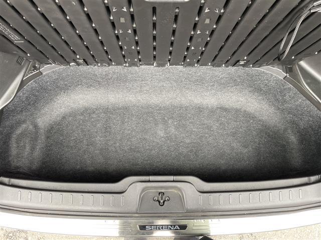 セレナ ハイウェイスター Vセレ+セーフティII SHV エマージェンシーブレーキ 車線逸脱警報 横滑り防止装置 社外ナビ フルセグ 全周囲カメラ 両側パワースライド クルコン ETC ドライブレコーダー 純正アルミ 冬タイヤ車載 プッシュスタート(37枚目)