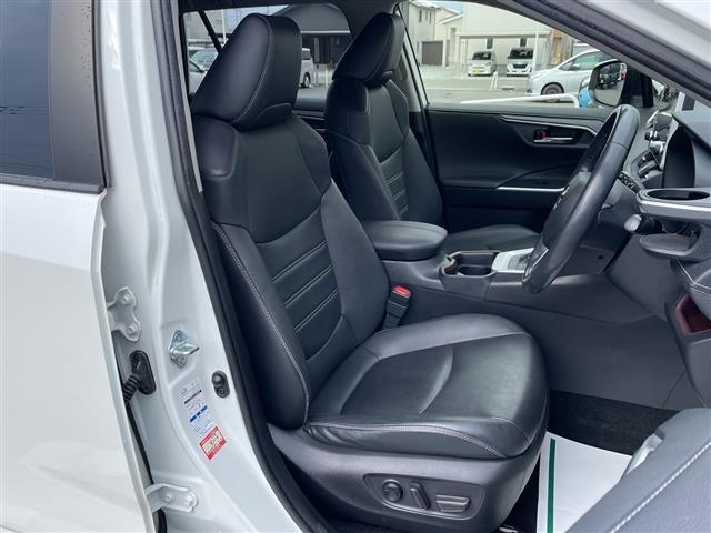 RAV4 G Zパッケージ 禁煙車 モデリスタエアロ レザーシート トヨタセーフティセンス ブラインドスポットモニター 純正ディスプレイオーディオ フルセグ デジタルインナーミラー シートヒーター ステアリングヒーター ETC(14枚目)