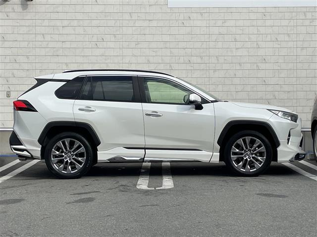 RAV4 G Zパッケージ 禁煙車 モデリスタエアロ レザーシート トヨタセーフティセンス ブラインドスポットモニター 純正ディスプレイオーディオ フルセグ デジタルインナーミラー シートヒーター ステアリングヒーター ETC(42枚目)