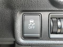 ◆入荷するクルマの品質に自信があるからこそ、車両により国産車最長１０年の有償保証がつけられます。エンジンやブレーキなどの重要部品はもちろん、エアコンやオーディオなども走行距離無制限で保証しています。 7