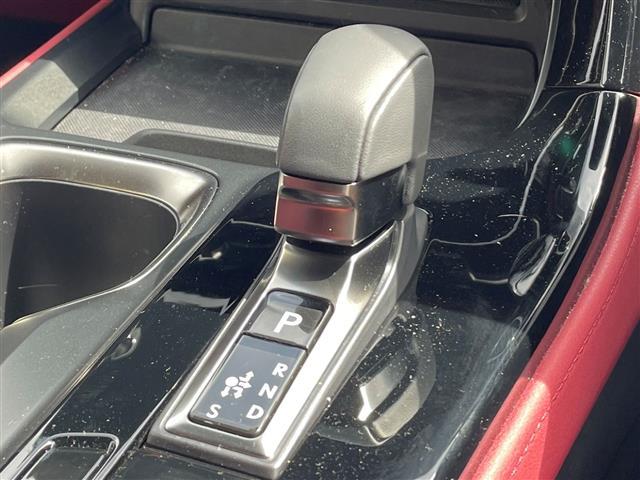 ＮＸ ＮＸ３５０ｈ　バージョンＬ　サンルーフ／マークレビンソン／純正ナビ／赤革シート／シートヒーター／ベンチレーション／パワーシート／電子パーキングブレーキ／ブレーキホールド／デジタルインナーミラー／パワーバックドア／全周囲カメラ（10枚目）