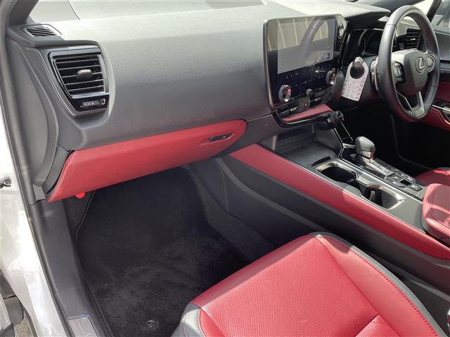 ＮＸ ＮＸ３５０ｈ　バージョンＬ　サンルーフ／マークレビンソン／純正ナビ／赤革シート／シートヒーター／ベンチレーション／パワーシート／電子パーキングブレーキ／ブレーキホールド／デジタルインナーミラー／パワーバックドア／全周囲カメラ（23枚目）