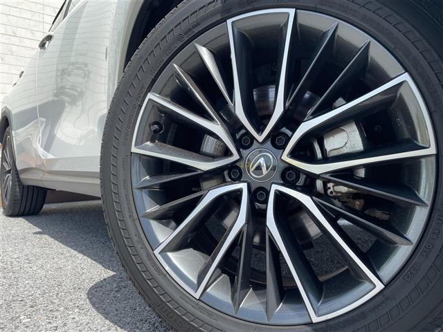 ＮＸ ＮＸ３５０ｈ　バージョンＬ　サンルーフ／マークレビンソン／純正ナビ／赤革シート／シートヒーター／ベンチレーション／パワーシート／電子パーキングブレーキ／ブレーキホールド／デジタルインナーミラー／パワーバックドア／全周囲カメラ（42枚目）